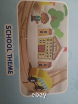 Ensemble de train en bois 110PCS avec trains magnétiques et circuit en bois pour enfants