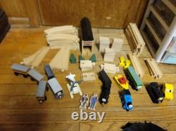 Ensemble de train en bois Thomas le petit train vintage avec rails de construction