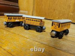 Ensemble de train en bois Thomas le petit train vintage avec rails de construction