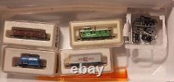 Ensemble de train en échelle Z 3 locomotives fonctionnelles 4 wagons 24 pièces de voie + virage inclus