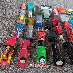 Ensemble de train jouet Thomas Plarail, lot de voitures et pièces de rail mélangées, pièces assorties