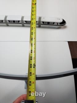 Ensemble de train monorail noir de Walt Disney World, ligne de monorail avec piste fonctionnelle