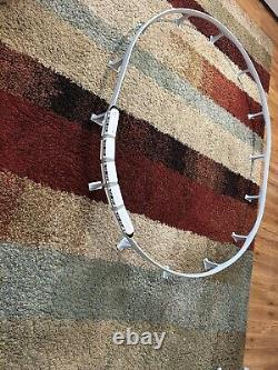 Ensemble de train monorail noir de Walt Disney World, voie monorail fonctionnelle