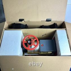 Ensemble de train pour enfants FAO Schwarz avec locomotive à pédales, lumière LED et rails