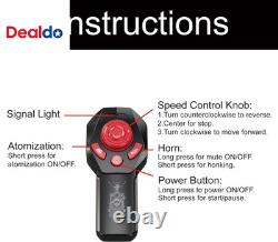 Ensemble de train pour enfants, train électrique télécommandé sur une piste autour du sapin de Noël