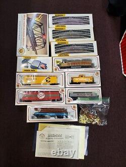 Ensemble de trains Bachmann avec locomotive diesel EMD GP40 Union Pacific GOLD fonctionnelle