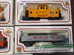 Ensemble de trains Bachmann avec locomotive diesel EMD GP40 Union Pacific GOLD fonctionnelle