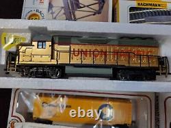 Ensemble de trains Bachmann avec locomotive diesel EMD GP40 Union Pacific GOLD fonctionnelle