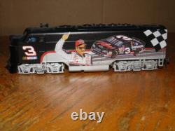 Ensemble de trains Hawthorne Village Dale Earnhardt 12 Trains Piste Certificats d'Authenticité en Excellent État