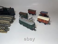 Ensemble de trains Marklin vintage/Lot locomotive RS800 des années 1940 avec wagons, rails et transformateur