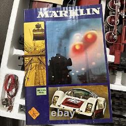 Ensemble de trains Marklin vintage, dans leur boîte d'origine. Jamais utilisé, en excellent état.