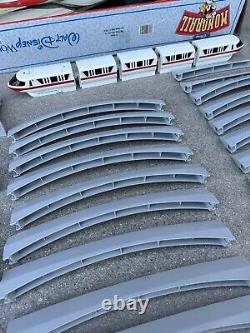 Ensemble de trains de piste du monorail de Walt Disney World, boîte exclusive du parc à thème, ligne rouge, Vtg