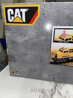 Ensemble de trains jouets motorisés Caterpillar CAT Construction Express avec 17 pieds de voie