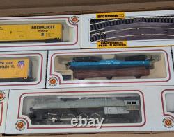 Ensemble de trains modèles vintage Bachmann à l'échelle HO Overland Limited de la Santa Fe Railroad