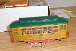 Ensemble de trolley motorisé Lionel 6-21945 pour les vacances de Noël sur voie de chemin de fer O-27