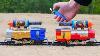 Expérimenter Le Train De Jouets Vs Toy Train Et Les Feux D'artifice