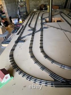 GRAND Lot de rails/accessoires de train Lionel modèle/commutateur de train de plus de 180 pièces