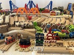 Grand ensemble de rails de train en bois compatible Brio Kidkraft Ikea de plus de 290 pièces et accessoires