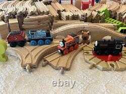 Grand ensemble de rails de train en bois compatible Brio Kidkraft Ikea de plus de 290 pièces et accessoires Grand ensemble de rails de train en bois compatible Brio Kidkraft Ikea de plus de 290 pièces et accessoires