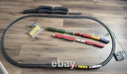 Grand ensemble de train électrique avec contrôleur SDK-789 - 3 locomotives / 13 voitures / rails