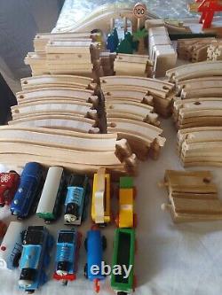 Grand lot de plus de 150 pistes de train Thomas et ses amis en bois de collection