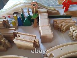 Grand lot de plus de 150 pistes de train Thomas et ses amis en bois de collection