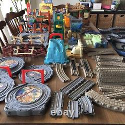 Grand lot de rails en plastique Thomas le Train, divers ensembles et années