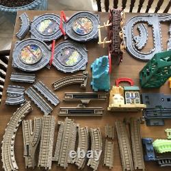 Grand lot de rails en plastique Thomas le Train, divers ensembles et années