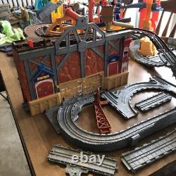 Grand lot de rails en plastique Thomas le Train, divers ensembles et années