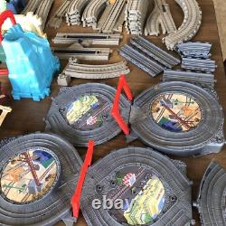 Grand lot de rails en plastique Thomas le Train, divers ensembles et années