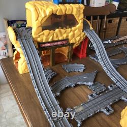Grand lot de rails en plastique Thomas le Train, divers ensembles et années