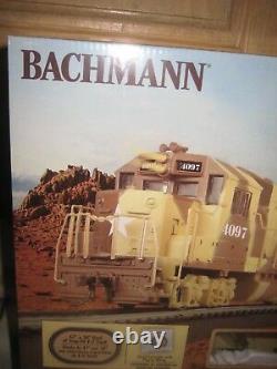 Ho Bachmann Strike Force Train Electric Set Avec E-z Track System Gp40 Diesel Loco