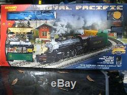 Ho Ihc Conrail Gg-1 Frt. Train Set P. R. R / Ihc Gg-1 & 4 Cars Track & Paquet