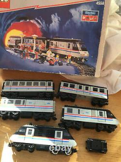 Lego 4558 Metroliner 9v Train Réglé Avec Train Supplémentaire Et Autocars + Contrôleur