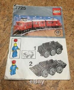 Lego 7725 Train De Voyageurs (complet), Ainsi Que Beaucoup De Voies Et Transformateur