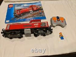 Lego City 3677 Red Cargo Train -100% Complet Avec Fonctions De Puissance, Voie, Manuels