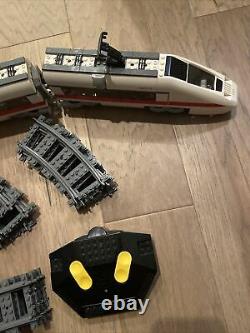 Lego City #7897 Train De Voyageurs W Pièces De Voie, Contrôleur