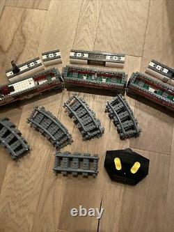 Lego City #7897 Train De Voyageurs W Pièces De Voie, Contrôleur