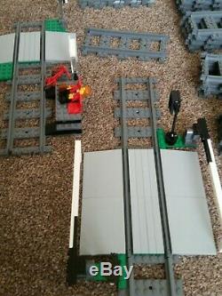 Lego City 7939 Cargo Train. + 7936 Et Piste Supplémentaire + Station