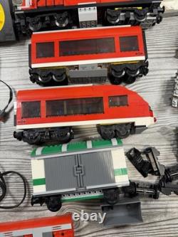 Lego Trains de Fret Rouges 3677, 7938 Lot. Retraité, Incomplet, Non testé, D'innombrables Rails