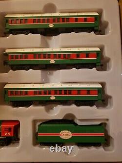 Lionel Ho Scale Christmas Express Train Set Traîneau Santa Piste Distante Open Box