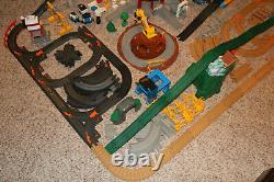 Lot N ° 4 Énorme Fisher Price Geotrax Train Trains Bâtiments Piste Roundhouse