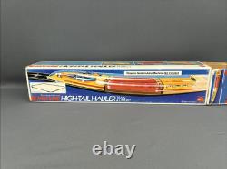 Mattel Hot Wheels Hot Line High-Tail Hauler Train et Ensemble de Piste