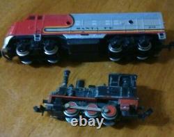 N Scale Vintage Train And Track Lot Set Ahm, Bachman, Etc.