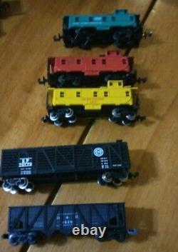 N Scale Vintage Train And Track Lot Set Ahm, Bachman, Etc.