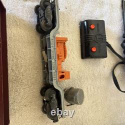 RARE - Ensemble complet de trains vintage Lionel. 13 rails, 5 wagons, locomotive 6220. Années 1950.