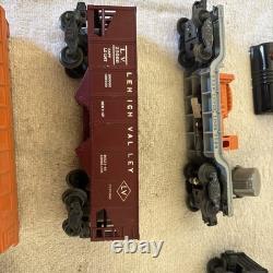 RARE - Ensemble complet de trains vintage Lionel. 13 rails, 5 wagons, locomotive 6220. Années 1950.