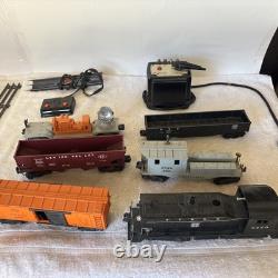 RARE - Ensemble complet de trains vintage Lionel. 13 rails, 5 wagons, locomotive 6220. Années 1950.