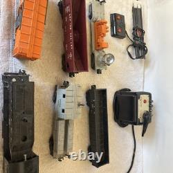 RARE - Ensemble complet de trains vintage Lionel. 13 rails, 5 wagons, locomotive 6220. Années 1950.