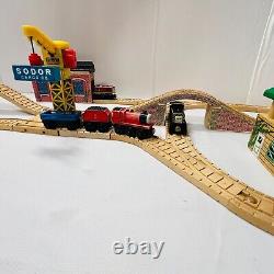 Set de train en bois Thomas & Friends Railway avec rails, pont, grue, cabane LIRE